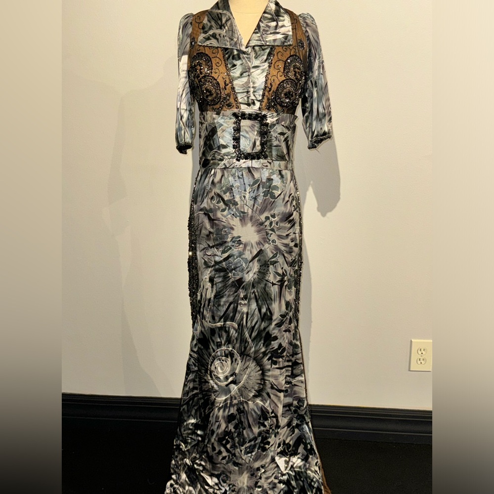 evening gown fits size 2 -4